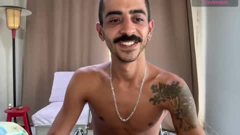 Snapshot of enjoythetrip chatting on February 6, 2025, 2:15 pm Luke online show from February 6, 2025, 2:15 pm