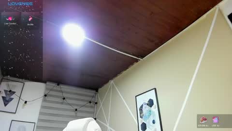 Enma clark online show from April 13, 2026, 3:34 am