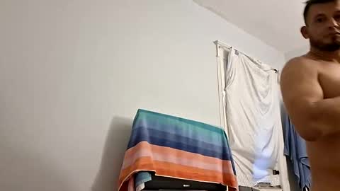 Snapshot of enri1212 chatting on October 2, 2025, 10:39 pm enri1212 online show from October 2, 2025, 10:39 pm