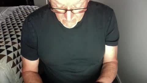 Snapshot of enzed2 chatting on May 19, 2026, 3:46 am enzed2 online show from May 19, 2026, 3:46 am