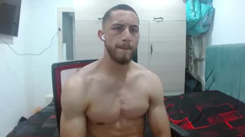 enzo_savage online show from September 14, 2025, 5:45 pm