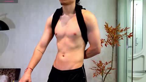 enzo_steel online show from March 4, 2026, 7:53 pm