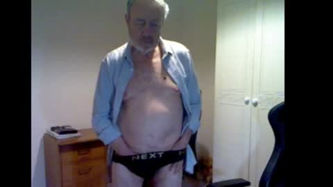 erasmus_d online show from March 5, 2026, 6:26 pm