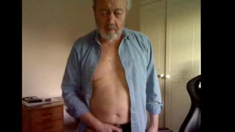 erasmus_d online show from March 18, 2026, 6:11 pm