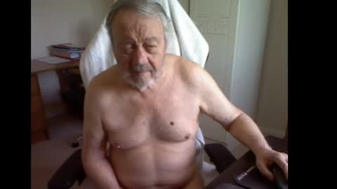 erasmus_d online show from April 8, 2026, 11:32 am