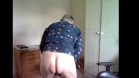 Snapshot of erasmus_d chatting on April 26, 2026, 6:16 pm erasmus_d online show from April 26, 2026, 6:16 pm