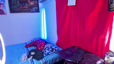 Snapshot of eren_blade_ chatting on January 8, 2025, 10:58 pm Tht BOSS Eren online show from January 8, 2025, 10:58 pm