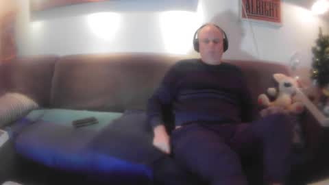 Eric online show from December 31, 2024, 7:51 pm