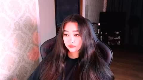 Erica Wayne online show from January 11, 2026, 2:22 pm