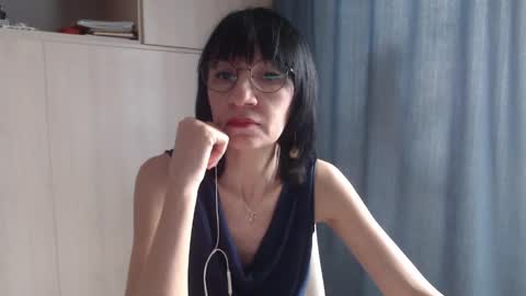 ericablack8 online show from April 10, 2026, 9:36 am