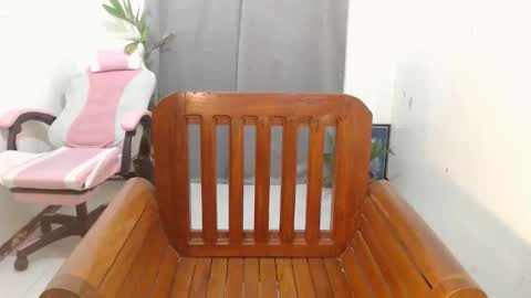 ericaxox1 online show from April 18, 2026, 10:08 am