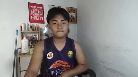 Snapshot of erick_cummer30 chatting on May 6, 2026, 7:35 am erick_cummer30 online show from May 6, 2026, 7:35 am