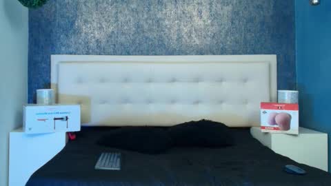   online show from September 12, 2025, 4:01 am