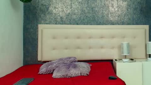   online show from October 10, 2025, 4:22 am