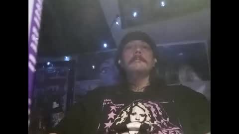 ericlovestacos online show from February 24, 2025, 5:11 am