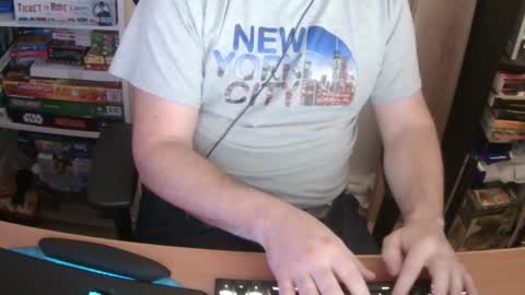 Erik Dapper online show from December 5, 2025, 6:04 pm