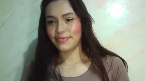 Snapshot of erika_depp chatting on April 24, 2026, 6:43 pm Erika online show from April 24, 2026, 6:43 pm