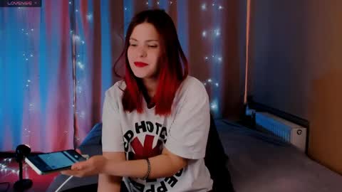 Erika online show from April 12, 2026, 3:33 am