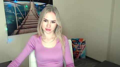 Erika online show from March 12, 2025, 1:08 pm