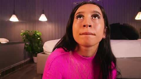 Eri  online show from April 7, 2026, 7:25 pm