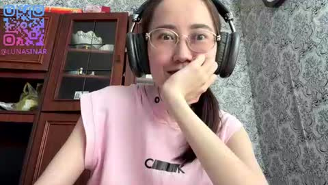 Luna online show from June 12, 2026, 4:33 am