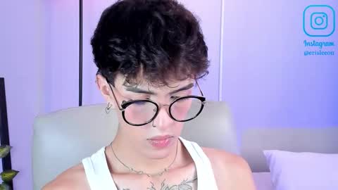   online show from November 21, 2025, 9:24 pm