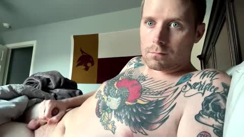 eriwat713 online show from March 5, 2025, 1:50 pm