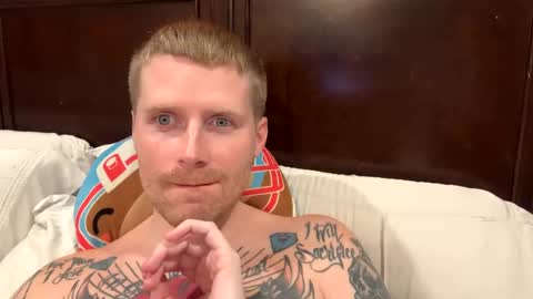 eriwat713 online show from March 6, 2025, 1:27 am