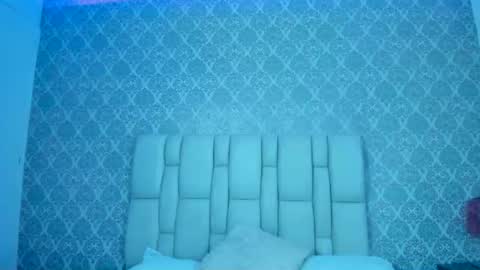 erizdarkveyl online show from June 30, 2026, 4:57 am