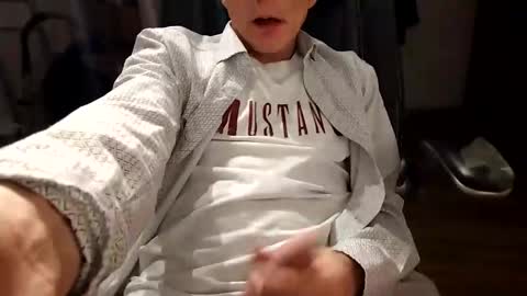 Snapshot of erlektroboy2 chatting on February 22, 2025, 12:38 am Erlektroboy2s online show from February 22, 2025, 12:38 am