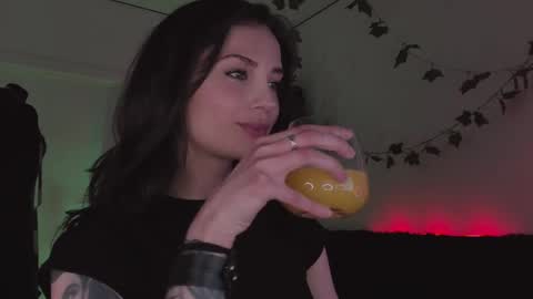 Snapshot of erohaze chatting on February 6, 2026, 1:47 pm erohaze online show from February 6, 2026, 1:47 pm