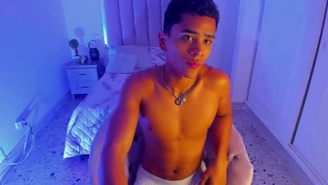eros_wild online show from March 9, 2025, 10:19 am