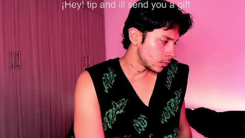 Snapshot of erosdominant_ chatting on May 3, 2026, 5:52 pm erosdominant_ online show from May 3, 2026, 5:52 pm