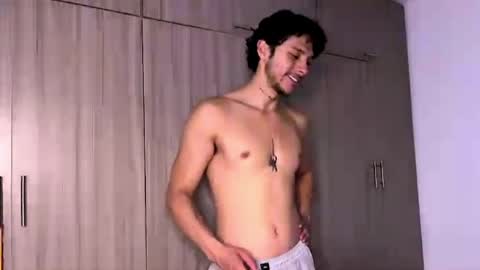 Snapshot of erosdominant_ chatting on May 10, 2026, 3:55 am erosdominant_ online show from May 10, 2026, 3:55 am