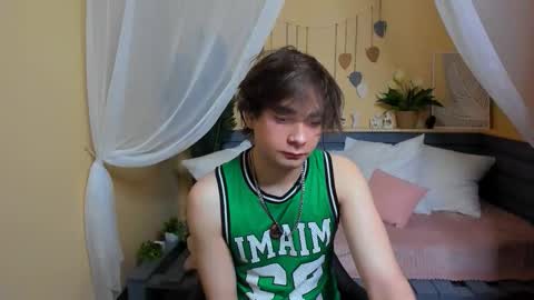 Snapshot of erospulse chatting on December 19, 2025, 12:12 pm Hanzo online show from December 19, 2025, 12:12 pm