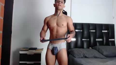 Eros online show from February 11, 2026, 11:21 pm