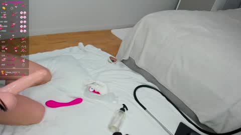 Snapshot of erotic__blondie chatting on January 1, 2025, 12:00 pm 3 PVT open online show from January 1, 2025, 12:00 pm