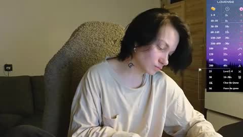 esajukyy online show from February 28, 2026, 1:12 pm