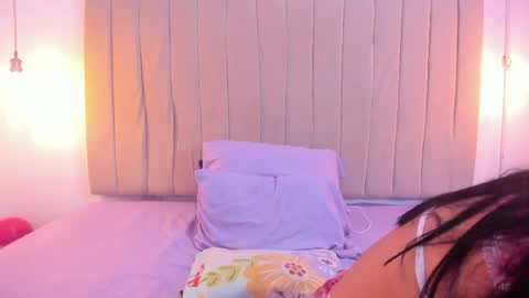 Scarlett online show from April 17, 2026, 8:01 pm