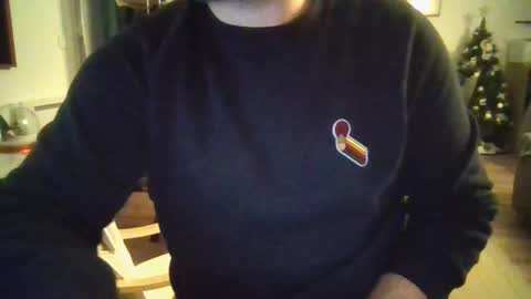 Snapshot of esclavepourfemme chatting on December 15, 2024, 9:31 pm esclavepourfemme online show from December 15, 2024, 9:31 pm