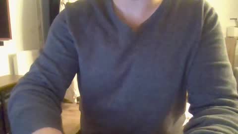 Snapshot of esclavepourfemme chatting on January 3, 2025, 11:33 pm esclavepourfemme online show from January 3, 2025, 11:33 pm