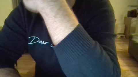 Snapshot of esclavepourfemme chatting on January 12, 2025, 8:47 pm esclavepourfemme online show from January 12, 2025, 8:47 pm