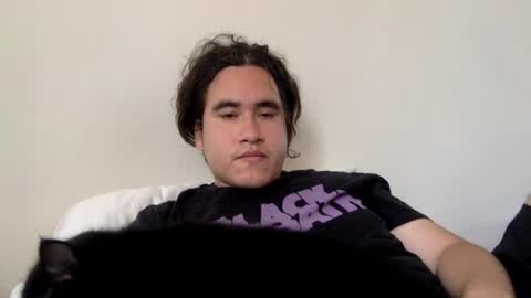 esiiiiiiiiiis online show from June 23, 2026, 7:34 pm