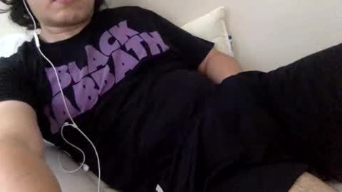 esiiis online show from January 12, 2026, 10:15 pm