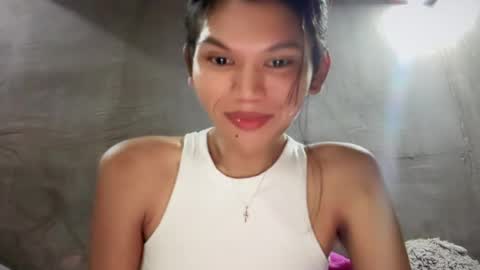 Chelliane online show from May 10, 2026, 1:49 pm