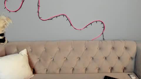 Snapshot of esme_runn chatting on February 3, 2025, 10:03 am Esme Runn online show from February 3, 2025, 10:03 am