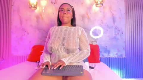 esmeralda online show from January 27, 2025, 9:13 am