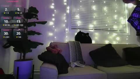 axe online show from April 17, 2026, 5:43 am