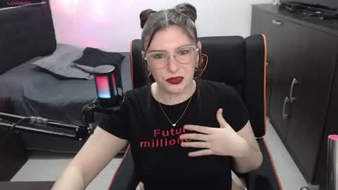 Xbebetax online show from April 16, 2026, 1:39 am