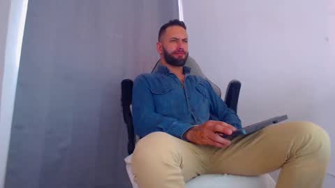 esteban online show from January 31, 2025, 5:10 pm